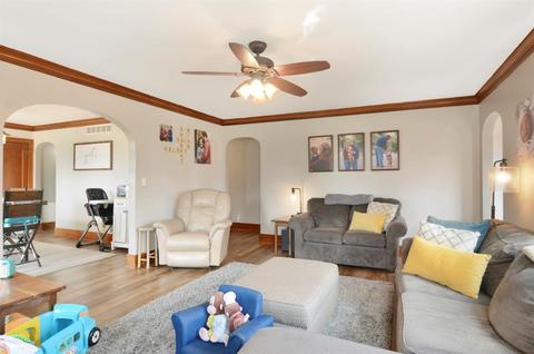 275 S Main St, Cisco, IL 61830 photo 4