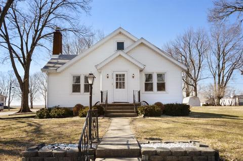 275 S Main St, Cisco, IL 61830 photo 1