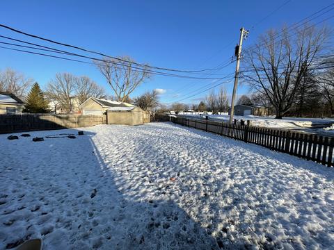 617 Kirk Ave, Elgin, IL 60120 photo 16
