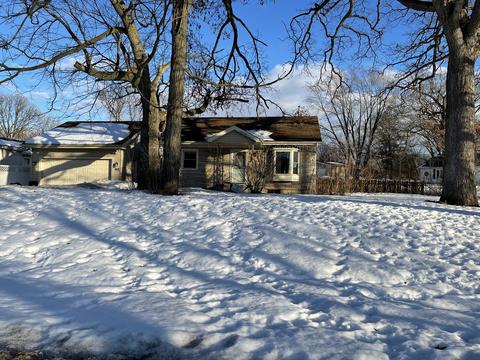 617 Kirk Ave, Elgin, IL 60120 photo 1