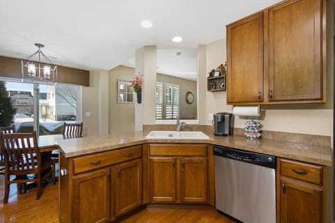 243 Devoe Dr, Oswego, IL 60543 photo 9