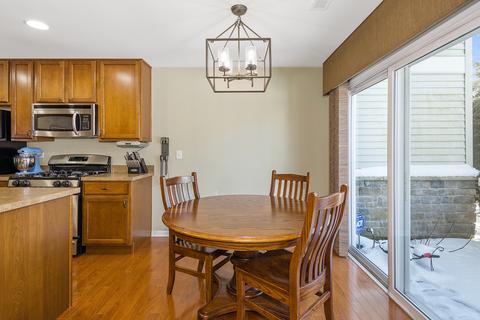 243 Devoe Dr, Oswego, IL 60543 photo 7