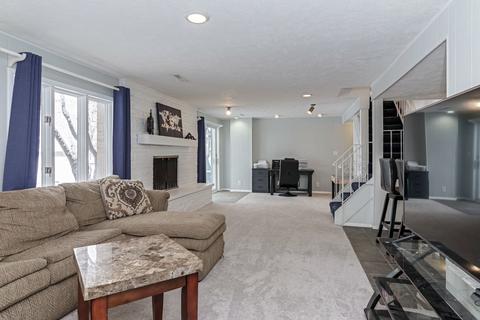 8 Continental Ct, Bloomington, IL 61701 photo 23