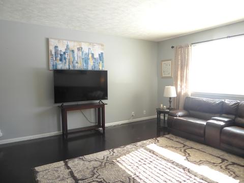 8 Continental Ct, Bloomington, IL 61701 photo 4