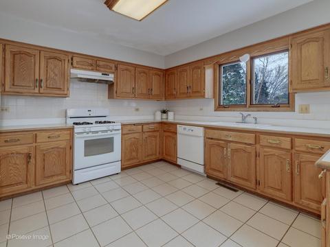 1261 Eagle Crest Dr, Lemont, IL 60439 photo 13