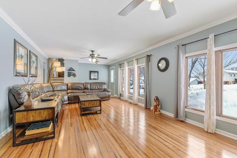 1805 Ashley Rd, Hoffman Estates, IL 60169 photo 8