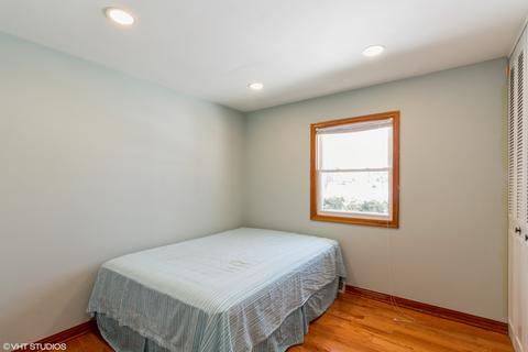810 Concord Ln, Hoffman Estates, IL 60192 photo 9