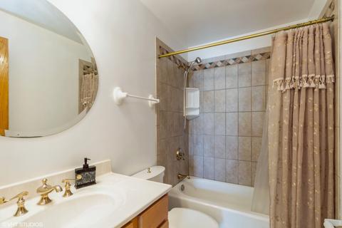 810 Concord Ln, Hoffman Estates, IL 60192 photo 14