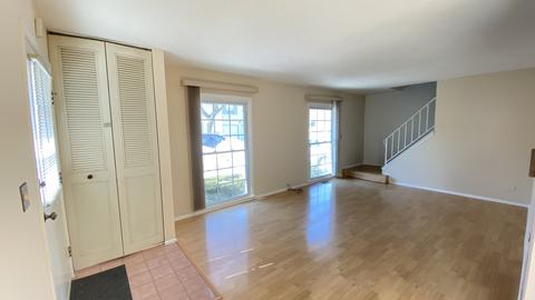 1675 Monticello Ct #E, Wheaton, IL 60187 photo 2