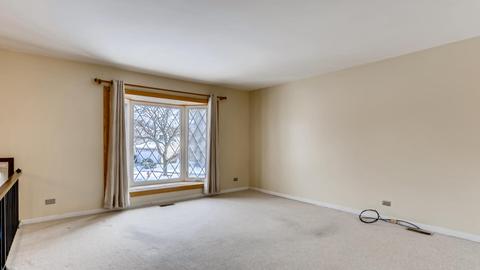 1572 Brookside Dr, Hoffman Estates, IL 60169 photo 6