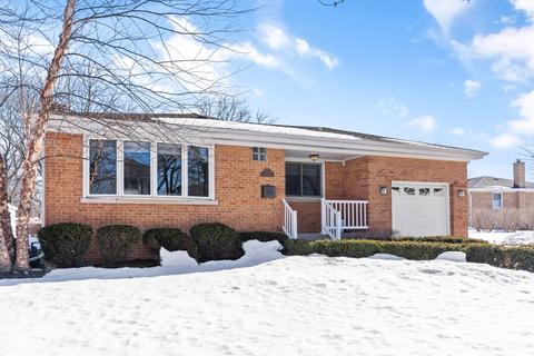 327 Hickory Dr, Itasca, IL 60143 photo 1