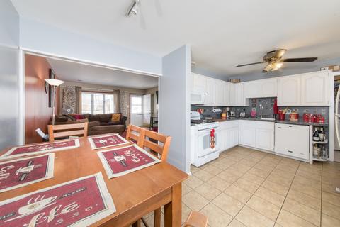 425 Westview St, Hoffman Estates, IL 60169 photo 5