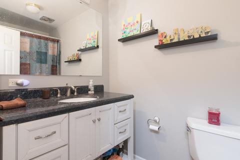 425 Westview St, Hoffman Estates, IL 60169 photo 15