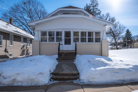 517 Simms St, Aurora, IL 60505 photo 2
