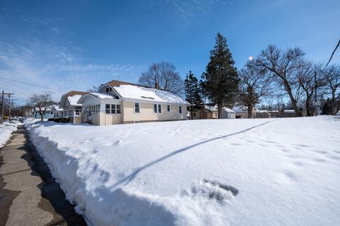 517 Simms St, Aurora, IL 60505 photo 23