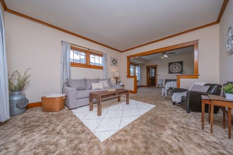 517 Simms St, Aurora, IL 60505 photo 4