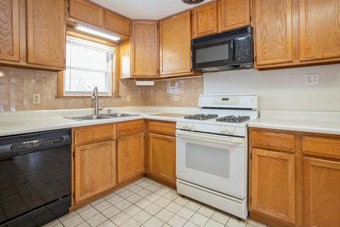 114 E George St, Itasca, IL 60143 photo 3