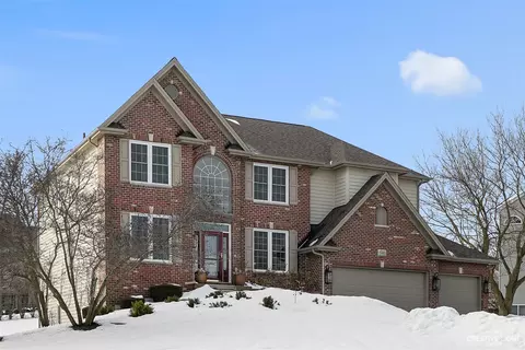 580 Sayer Rd, Bartlett, IL 60103 photo 2