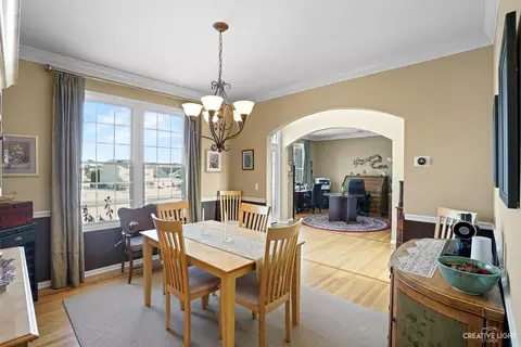 580 Sayer Rd, Bartlett, IL 60103 photo 12