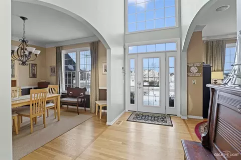 580 Sayer Rd, Bartlett, IL 60103 photo 3