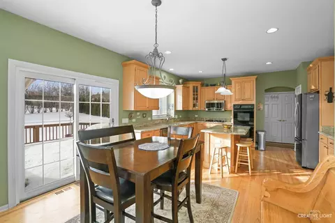 580 Sayer Rd, Bartlett, IL 60103 photo 7