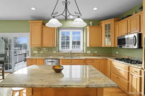 580 Sayer Rd, Bartlett, IL 60103 photo 10