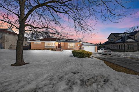 11 Pine Tree Rd, Northbrook, IL 60062 photo 1
