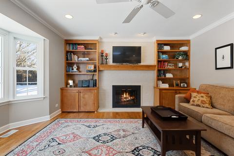 527 Hamilton Dr, Wheaton, IL 60189 photo 11