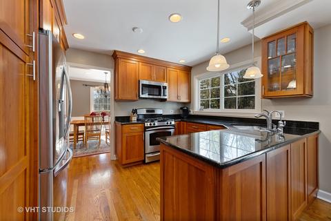 527 Hamilton Dr, Wheaton, IL 60189 photo 16