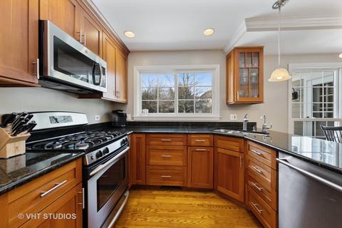 527 Hamilton Dr, Wheaton, IL 60189 photo 17