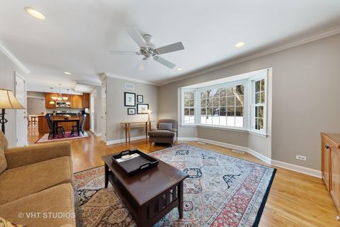 527 Hamilton Dr, Wheaton, IL 60189 photo 12