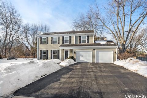 527 Hamilton Dr, Wheaton, IL 60189 photo 1