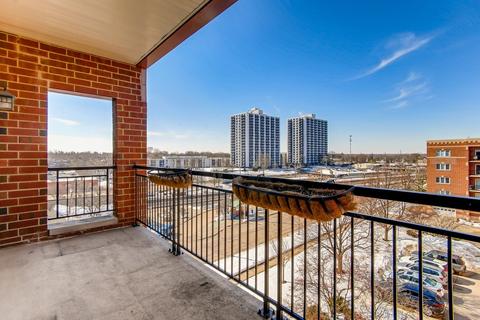 405 W Front St #502, Wheaton, IL 60187 photo 9