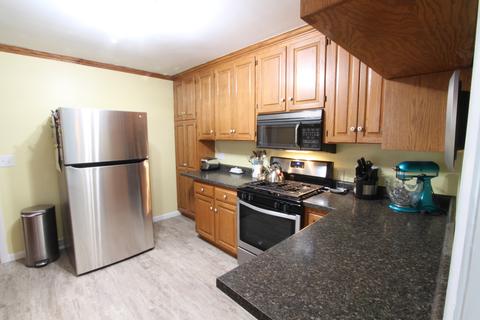 1405 Maplewood Dr, Normal, IL 61761 photo 9