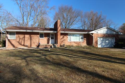 1405 Maplewood Dr, Normal, IL 61761 photo 1