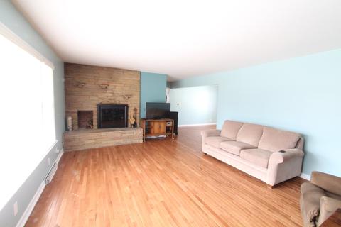 1405 Maplewood Dr, Normal, IL 61761 photo 5