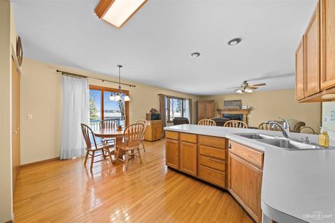 2102 Bittersweet Dr, Plano, IL 60545 photo 10