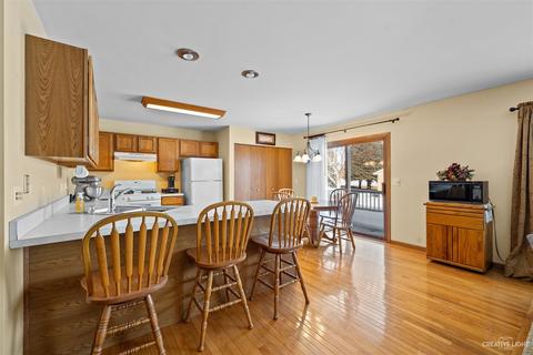 2102 Bittersweet Dr, Plano, IL 60545 photo 6