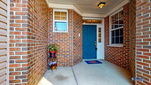 407 Legend Ln, Mchenry, IL 60050 photo 4