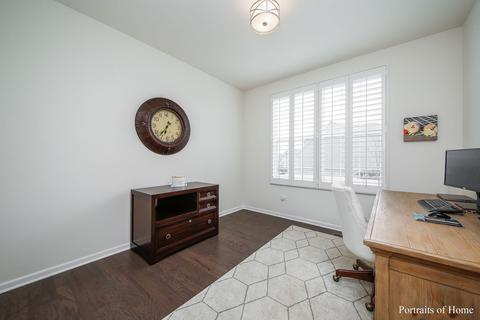 1675 Silverleaf Ct, Naperville, IL 60563 photo 4