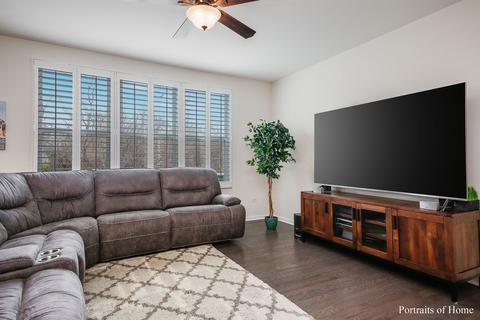 1675 Silverleaf Ct, Naperville, IL 60563 photo 5