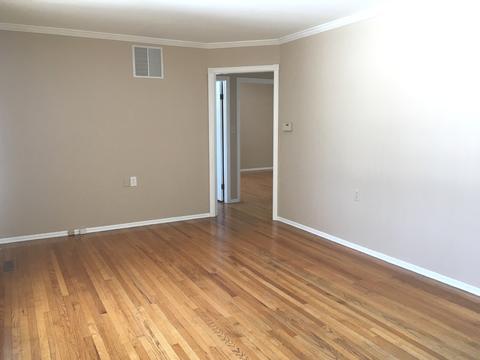 1016 Hanley St, Mchenry, IL 60050 photo 3