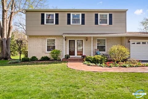 231 80th St, Willowbrook, IL 60527 photo 2