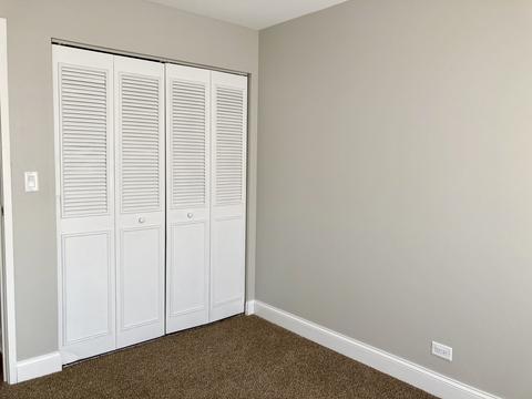 121 Gregory St #8, Aurora, IL 60504 photo 5
