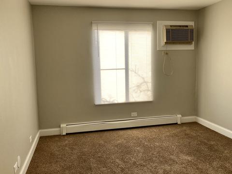 121 Gregory St #8, Aurora, IL 60504 photo 11
