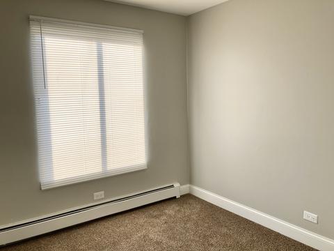 121 Gregory St #8, Aurora, IL 60504 photo 6