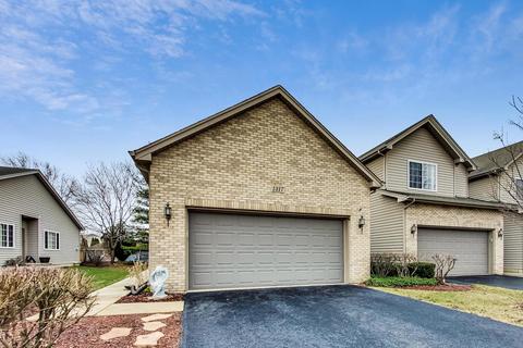 1317 Dancing Bear Ln, Elgin, IL 60120 photo 1