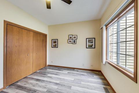 1317 Dancing Bear Ln, Elgin, IL 60120 photo 13