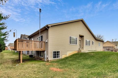 1317 Dancing Bear Ln, Elgin, IL 60120 photo 16