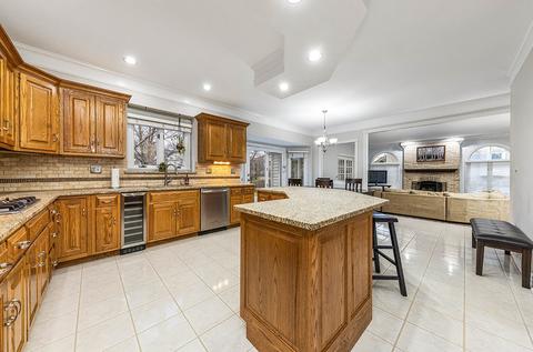 3135 White Eagle Dr, Naperville, IL 60564 photo 13